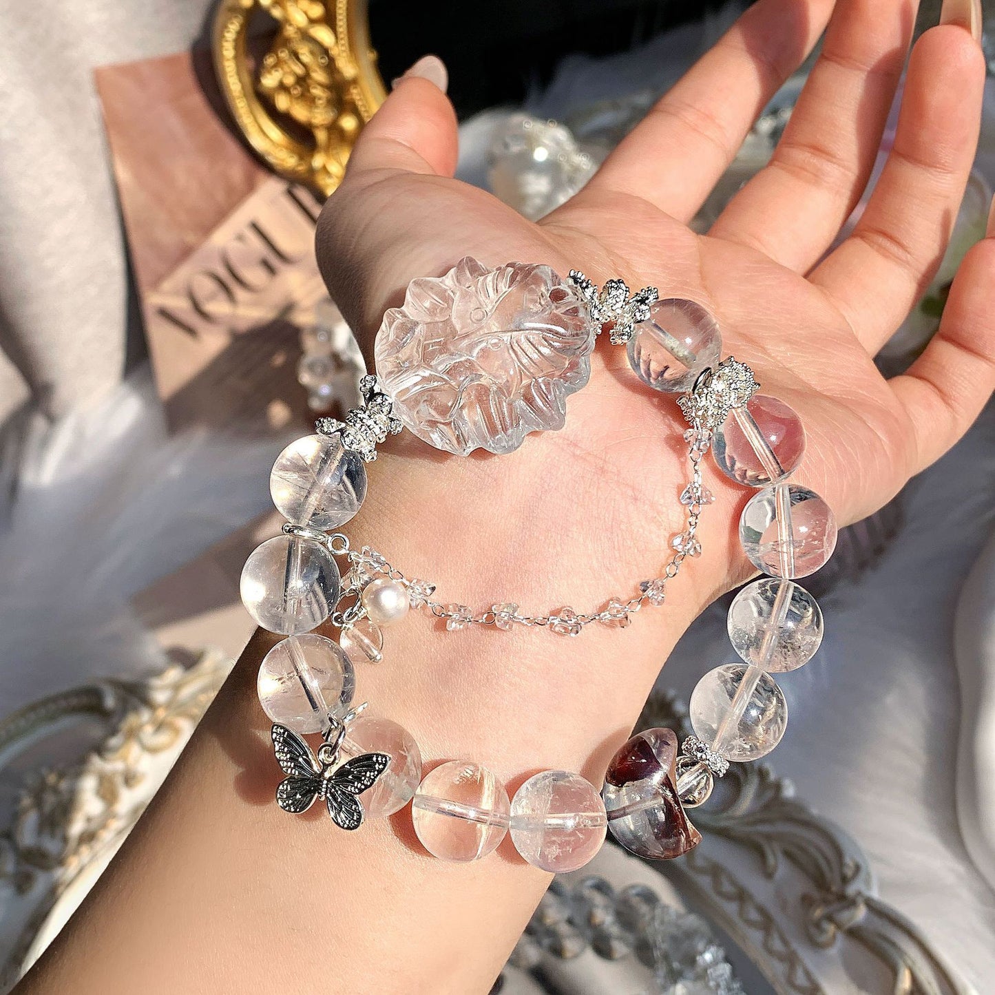 Natural Clear Crystal Nine-tailed Fox Design Crystal Bracelet